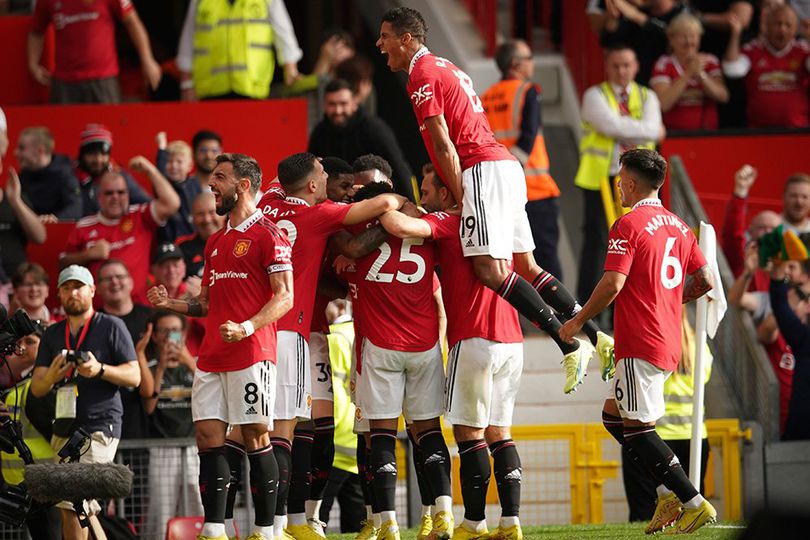 (Selebrasi skuad Manchester United untuk gol Antony ke gawang Arsenal, Premier League 2022/23)
