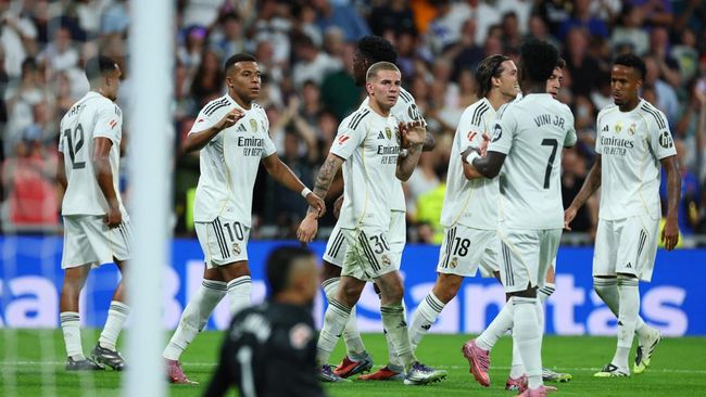 (Klasemen Liga Spanyol: Real Madrid di Puncak)